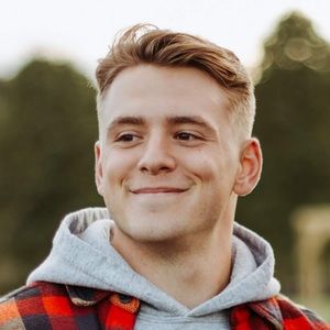 Meet your Posher, Quinn